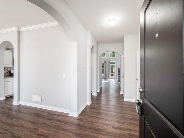 45 Gold Meadow Drive, Lewis Center, OH 43035