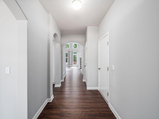 45 Gold Meadow Drive, Lewis Center, OH 43035