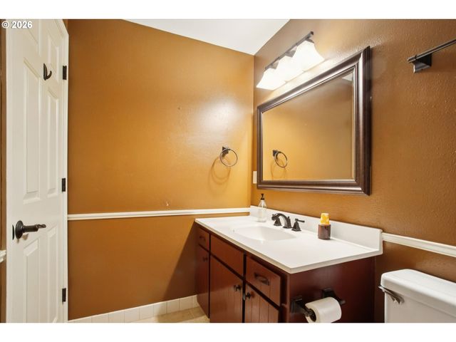 39340 GLOVER Ct, Sandy, OR 97055