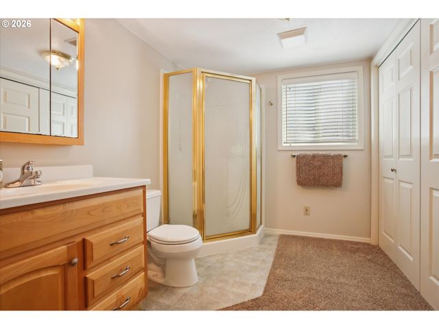 39340 GLOVER Ct, Sandy, OR 97055
