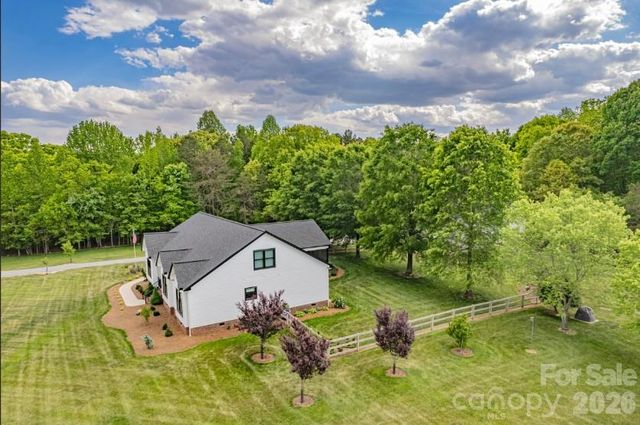 150 Bigham Lane, Statesville, NC 28677