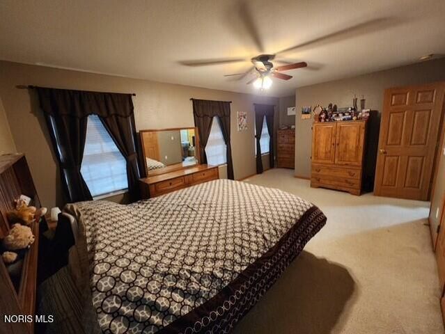 5701 Blue Grass Drive, Walbridge, OH 43465