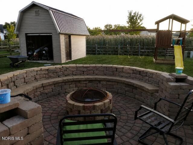 5701 Blue Grass Drive, Walbridge, OH 43465