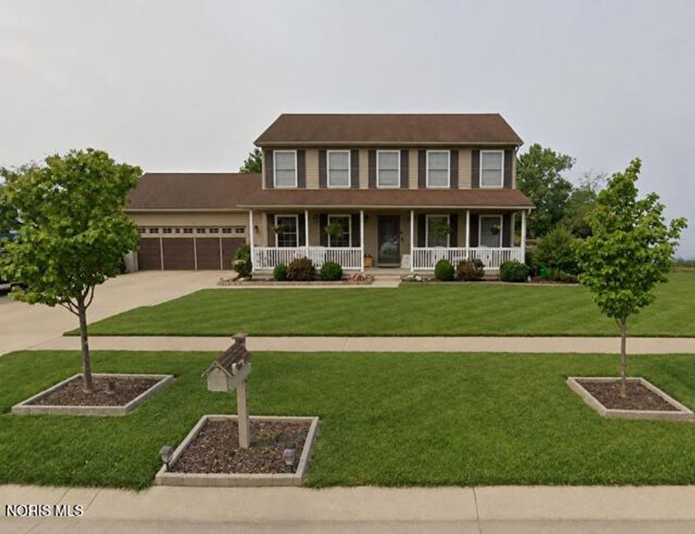5701 Blue Grass Drive, Walbridge, OH 43465