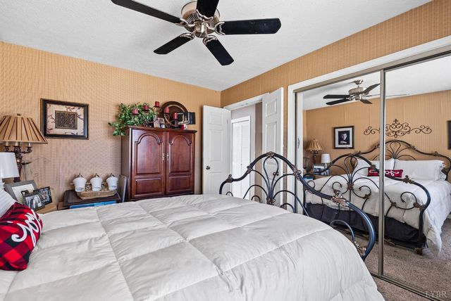 208 Manor Drive, Forest, VA 24551