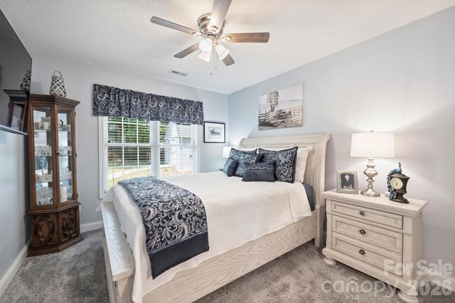 1302 Laurel Woods Drive, Gastonia, NC 28052