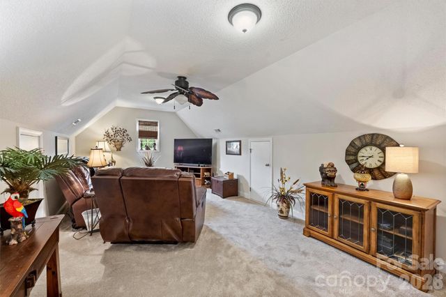 1302 Laurel Woods Drive, Gastonia, NC 28052