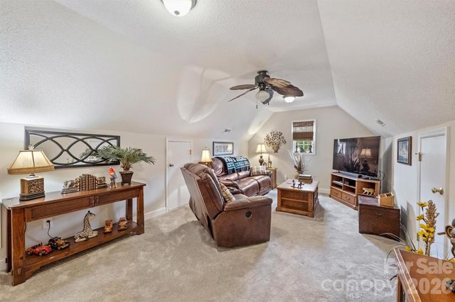 1302 Laurel Woods Drive, Gastonia, NC 28052