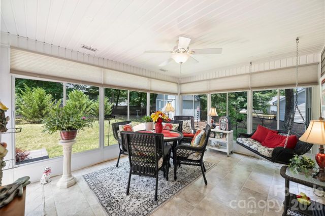 1302 Laurel Woods Drive, Gastonia, NC 28052