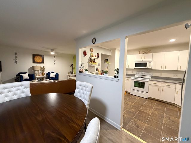 97 Richards Avenue D9, Norwalk, CT 06854