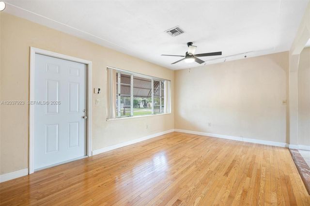 241 Hammond Dr, Miami Springs, FL 33166