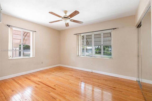 241 Hammond Dr, Miami Springs, FL 33166