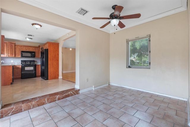 241 Hammond Dr, Miami Springs, FL 33166