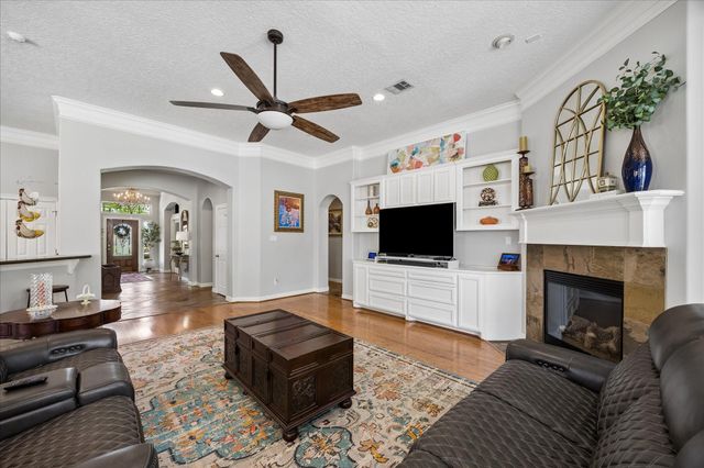 14318 Saras Walk Walk, Cypress, TX 77429