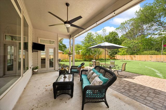 14318 Saras Walk Walk, Cypress, TX 77429