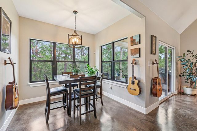 106 Kahuku CT, Bastrop, TX 78602