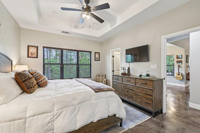 106 Kahuku CT, Bastrop, TX 78602