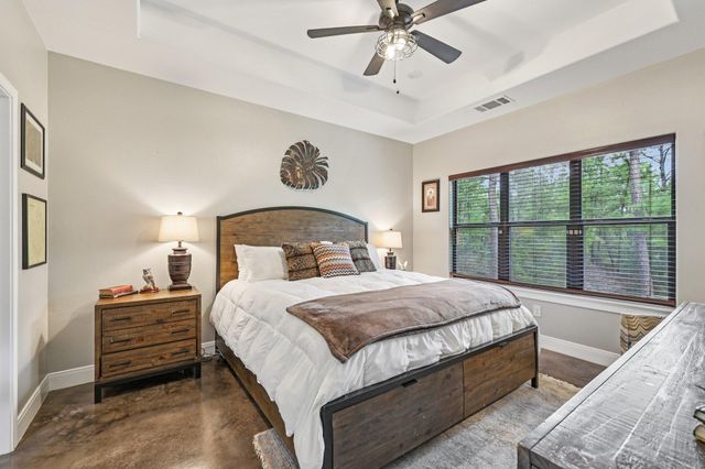 106 Kahuku CT, Bastrop, TX 78602