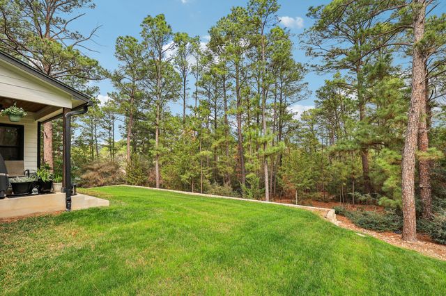 106 Kahuku CT, Bastrop, TX 78602