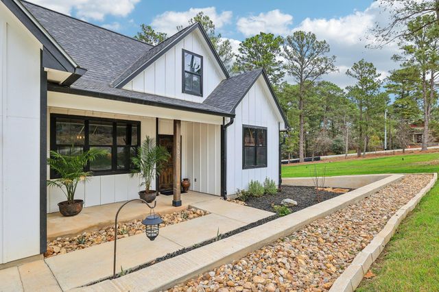 106 Kahuku CT, Bastrop, TX 78602