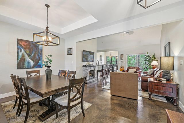 106 Kahuku CT, Bastrop, TX 78602