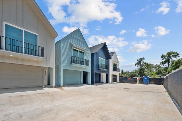 4610 Crown Grove Lane, Houston, TX 77018