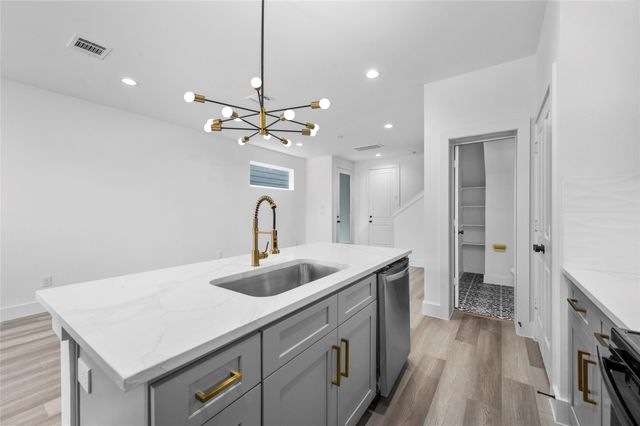 4610 Crown Grove Lane, Houston, TX 77018