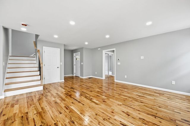 193 Hancock St, Springfield, MA 01109