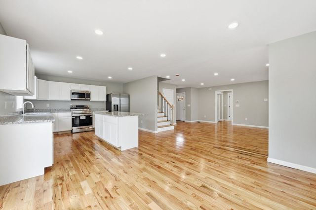 193 Hancock St, Springfield, MA 01109