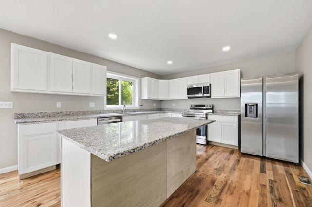 193 Hancock St, Springfield, MA 01109