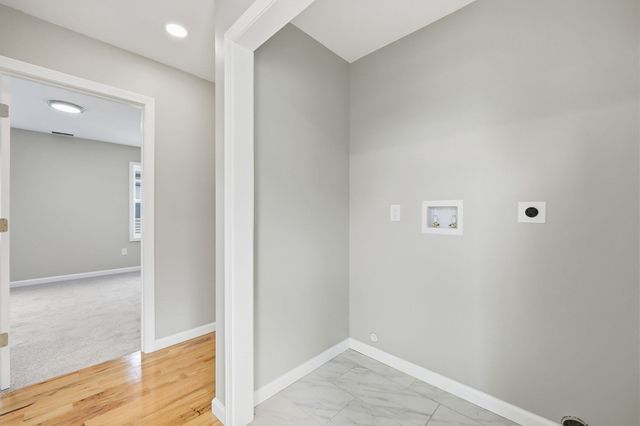 193 Hancock St, Springfield, MA 01109
