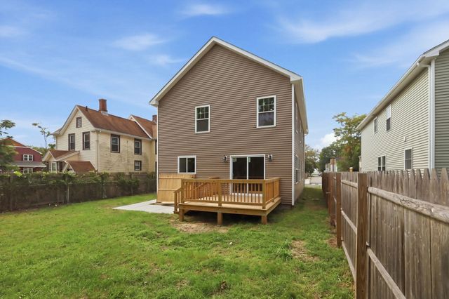 193 Hancock St, Springfield, MA 01109