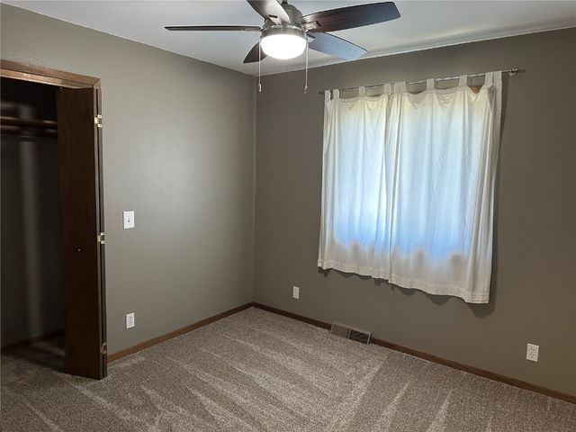 1364 Cress Parkway, Hiawatha, IA 52233