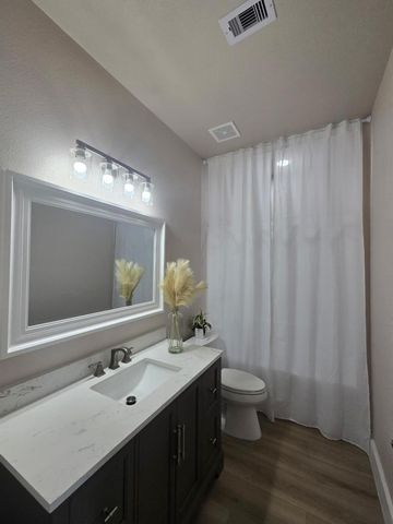 711 Rosedale Street, La Marque, TX 77568