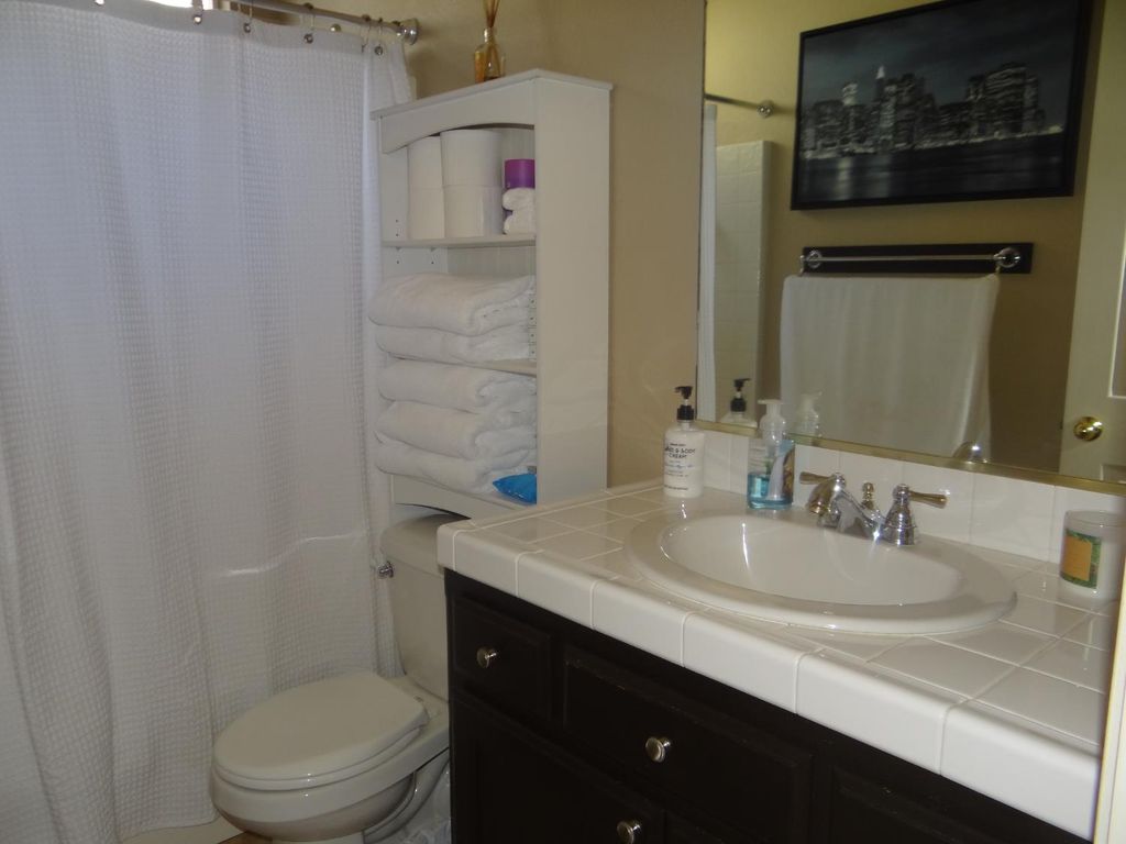 Image 19 of property listing at 5550 N Cresta Avenue, Fresno, CA 93723