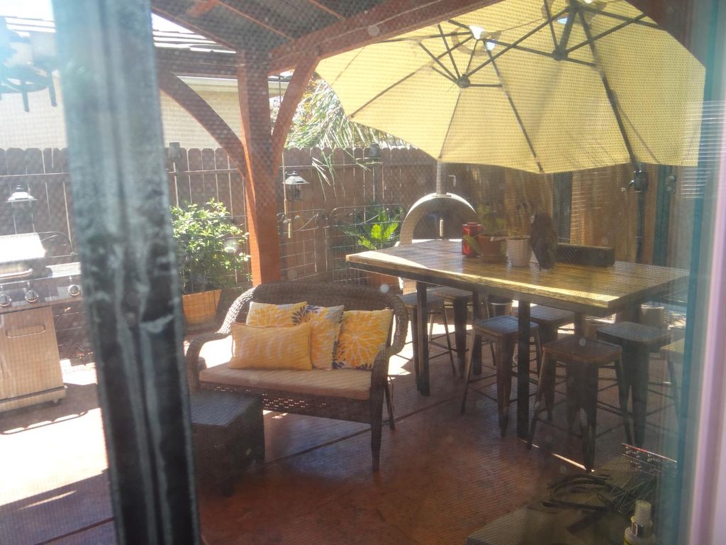 Image 32 of property listing at 5550 N Cresta Avenue, Fresno, CA 93723