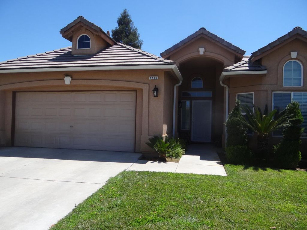 Image 4 of property listing at 5550 N Cresta Avenue, Fresno, CA 93723