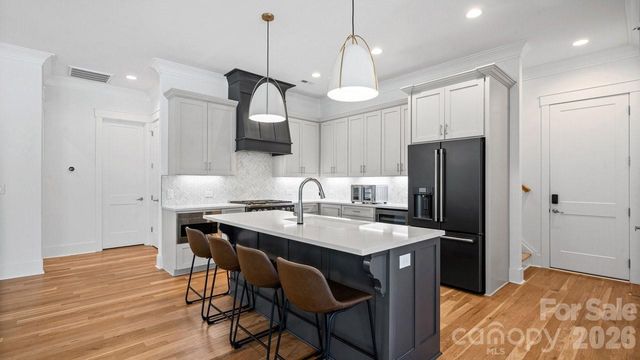 14140 Shelburne Village Drive, Charlotte, NC 28278