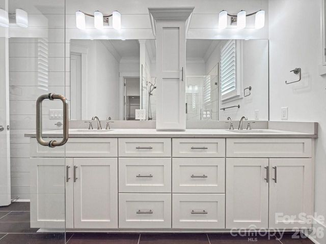 14140 Shelburne Village Drive, Charlotte, NC 28278
