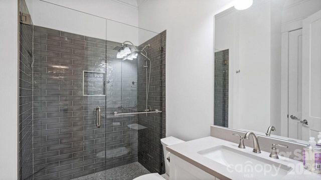 14140 Shelburne Village Drive, Charlotte, NC 28278