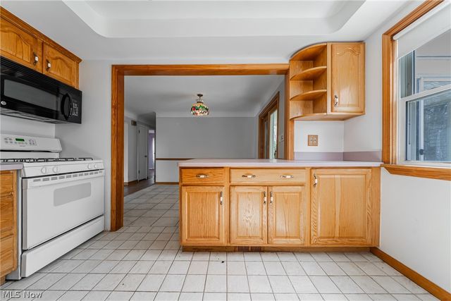 23614 Cedar Road, Beachwood, OH 44122
