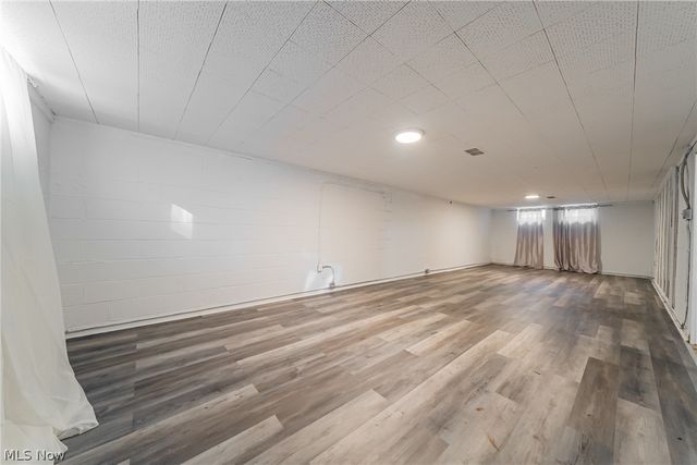 23614 Cedar Road, Beachwood, OH 44122