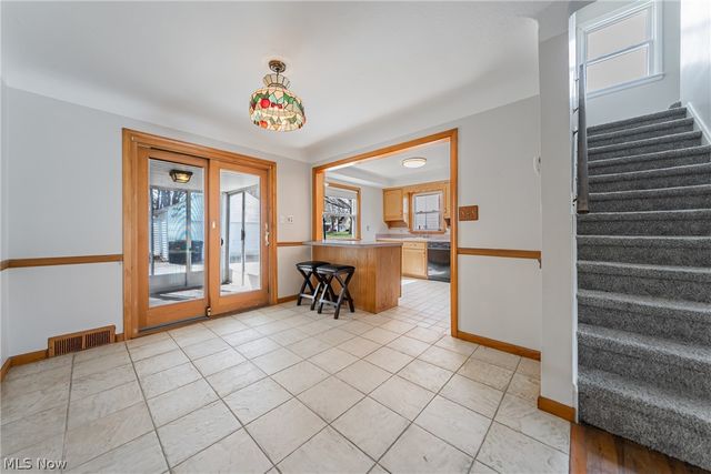 23614 Cedar Road, Beachwood, OH 44122
