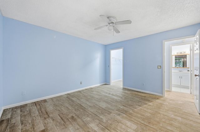 506 GLENWOOD Drive, West Palm Beach, FL 33415