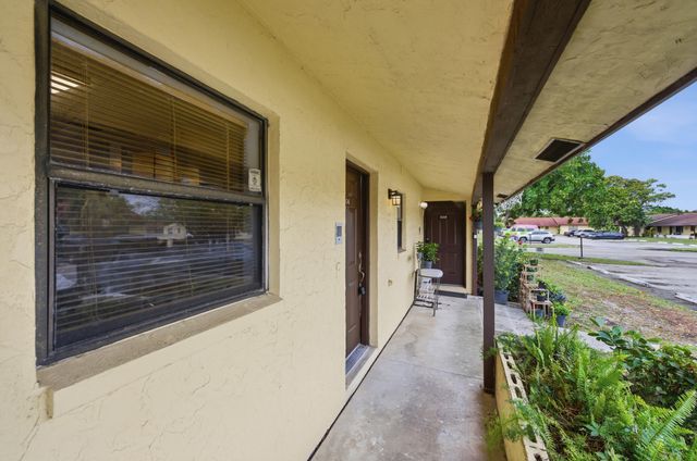 506 GLENWOOD Drive, West Palm Beach, FL 33415