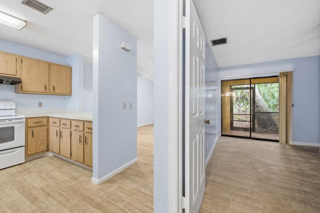 506 GLENWOOD Drive, West Palm Beach, FL 33415