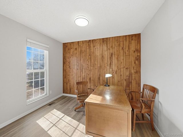 19131 E Louisiana Ave, Aurora, CO 80017