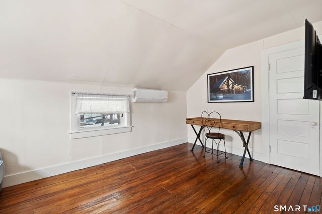 263 Seymour Road, Woodbridge, CT 06525