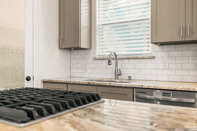 1219 Olive, San Antonio, TX 78202