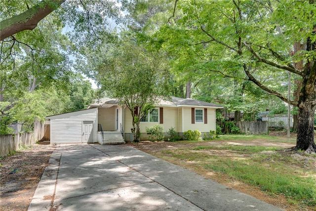 2314 Woodside Way, Atlanta, GA 30341